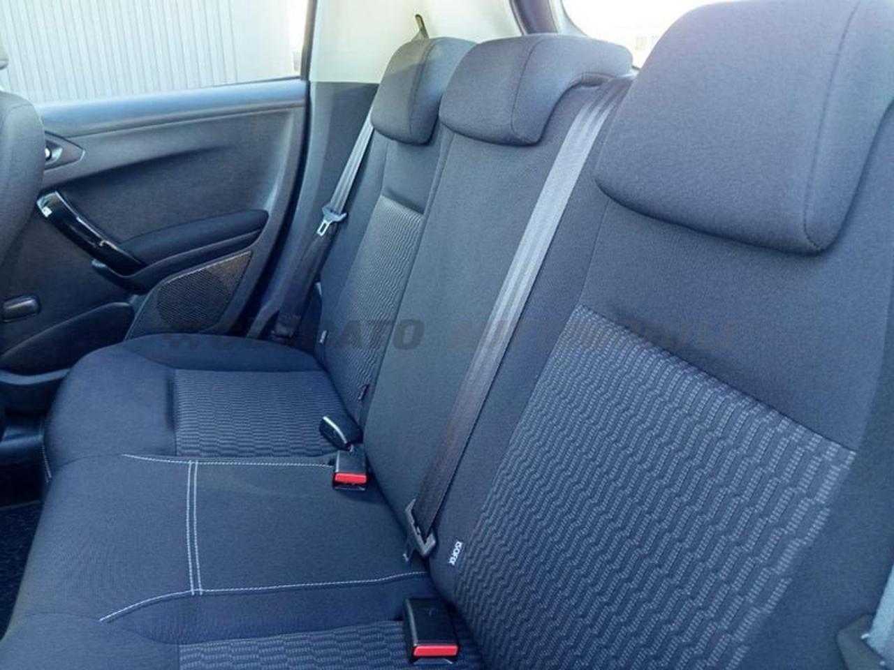 Peugeot Peugeot 208 usata, con GPS