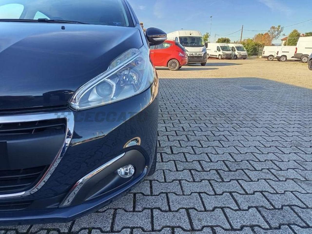 Peugeot Peugeot 208 usata, con Rivestimento interno