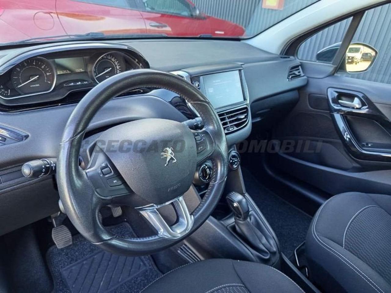 Peugeot Peugeot 208 usata, con Tettuccio apribile