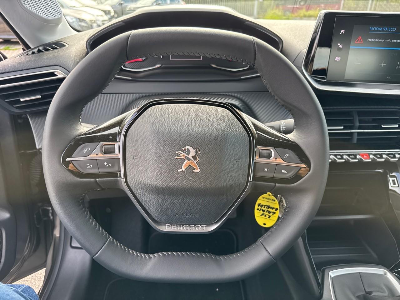 Peugeot Peugeot 208 usata, con airbags 6