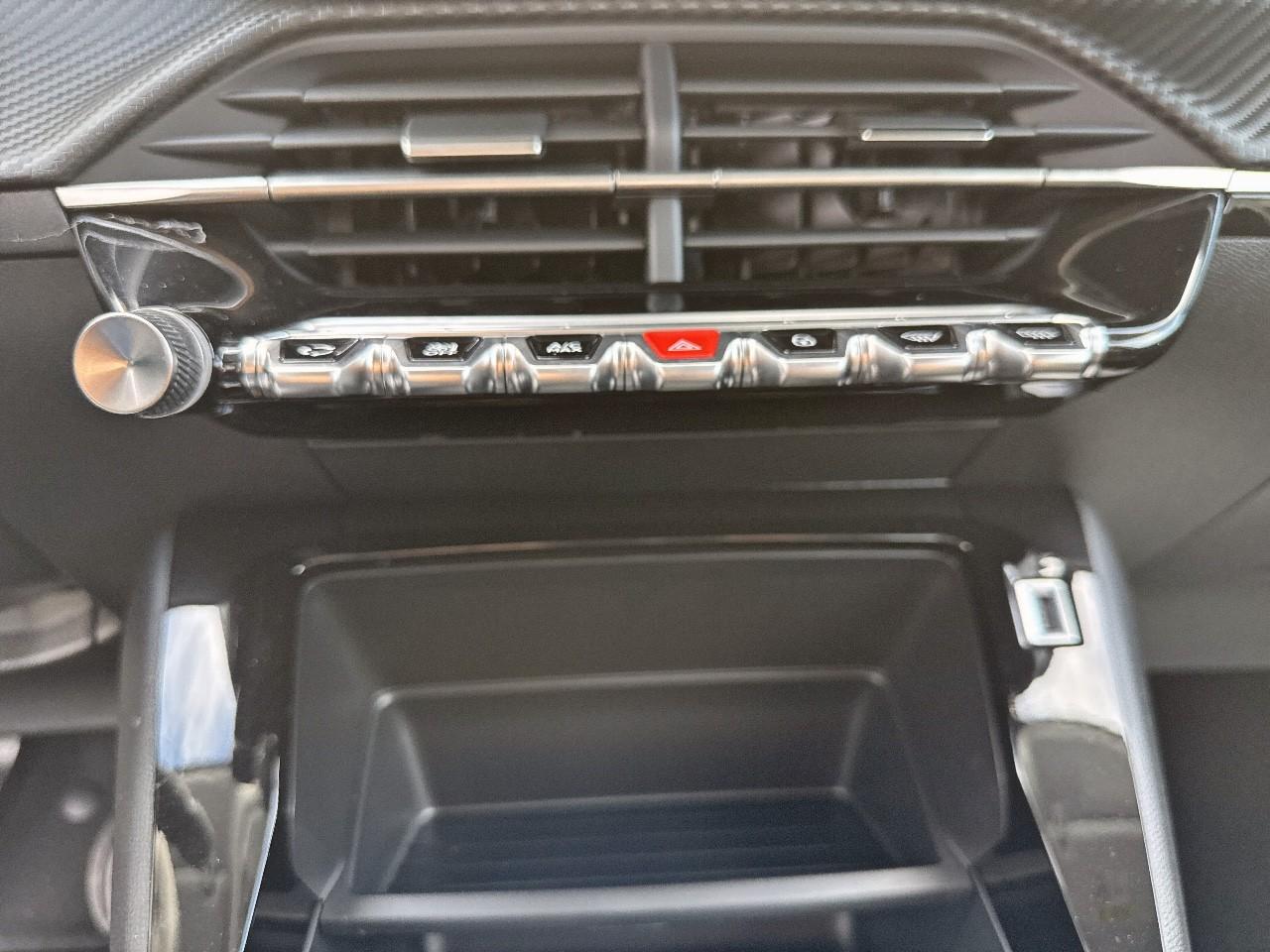 Peugeot Peugeot 208 usata, con alzacristalli elettrici anteriori e posteriori , numero ad impulso 2