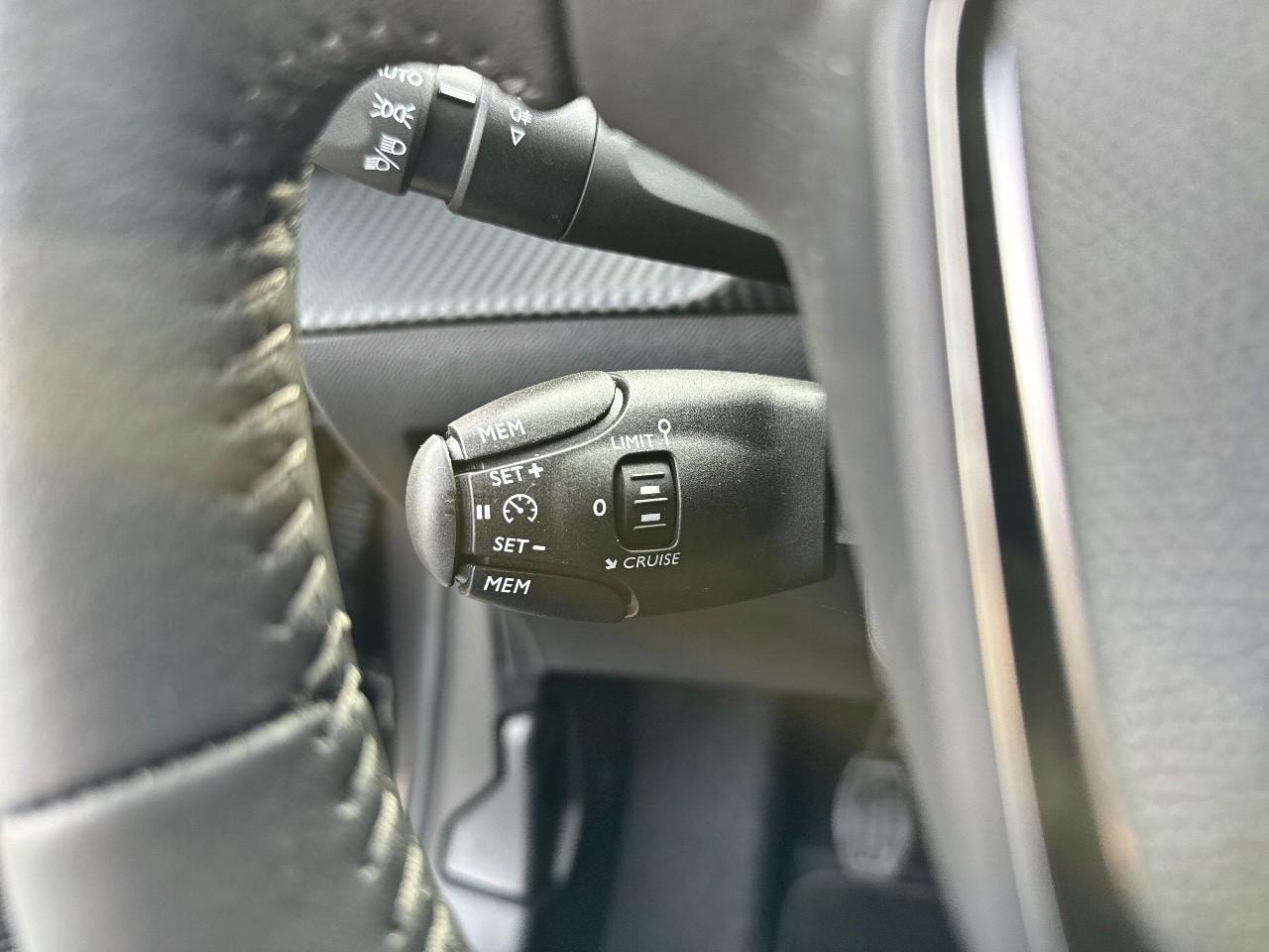 Peugeot Peugeot 208 usata, con apps integrate