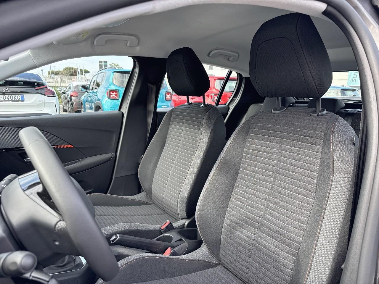 Peugeot Peugeot 208 usata, con conness.dispositivi est.intrattenimento include porta usb anteriore, 1 e 0