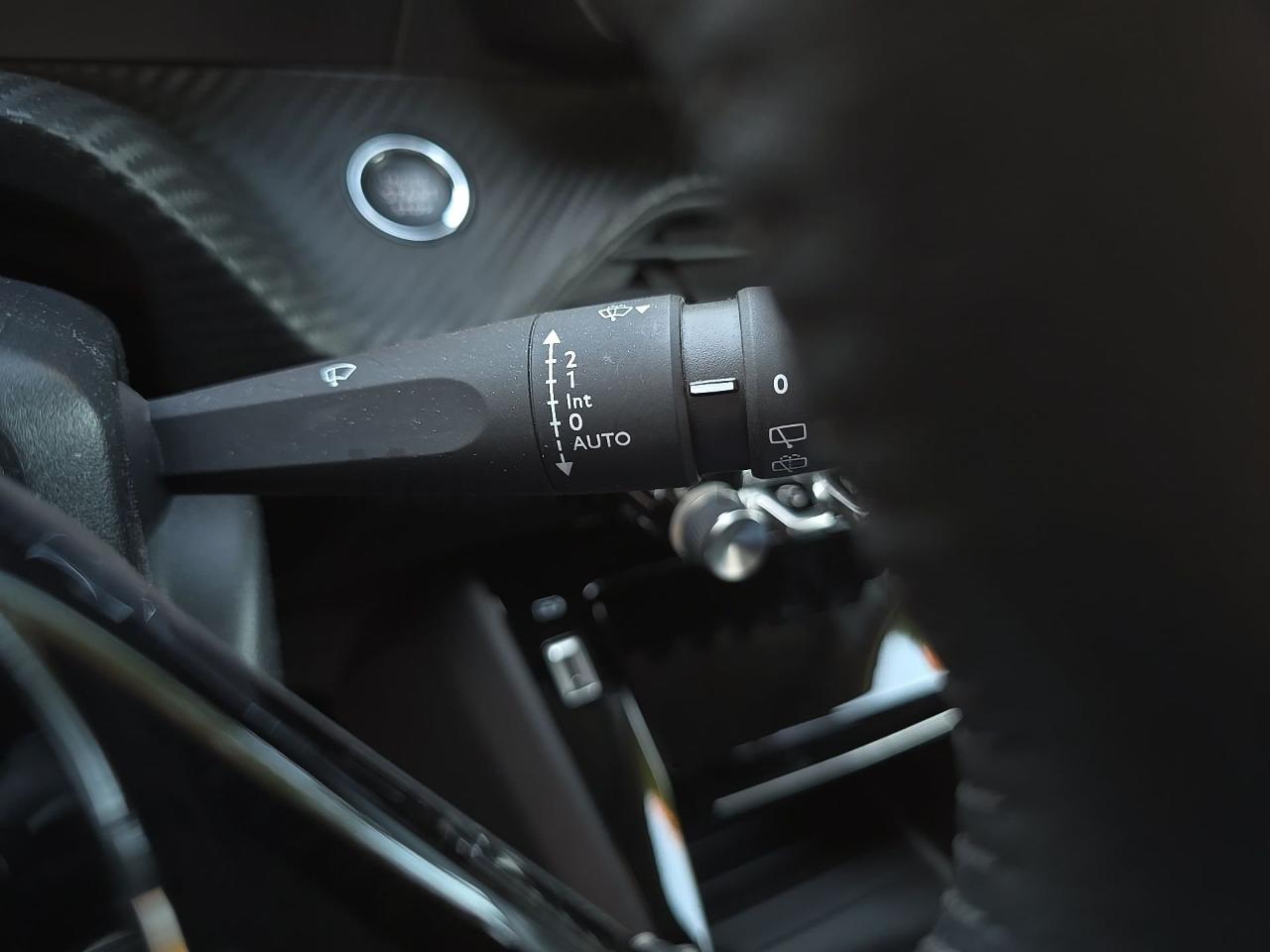 Peugeot Peugeot 208 usata, con Rivestimento interno