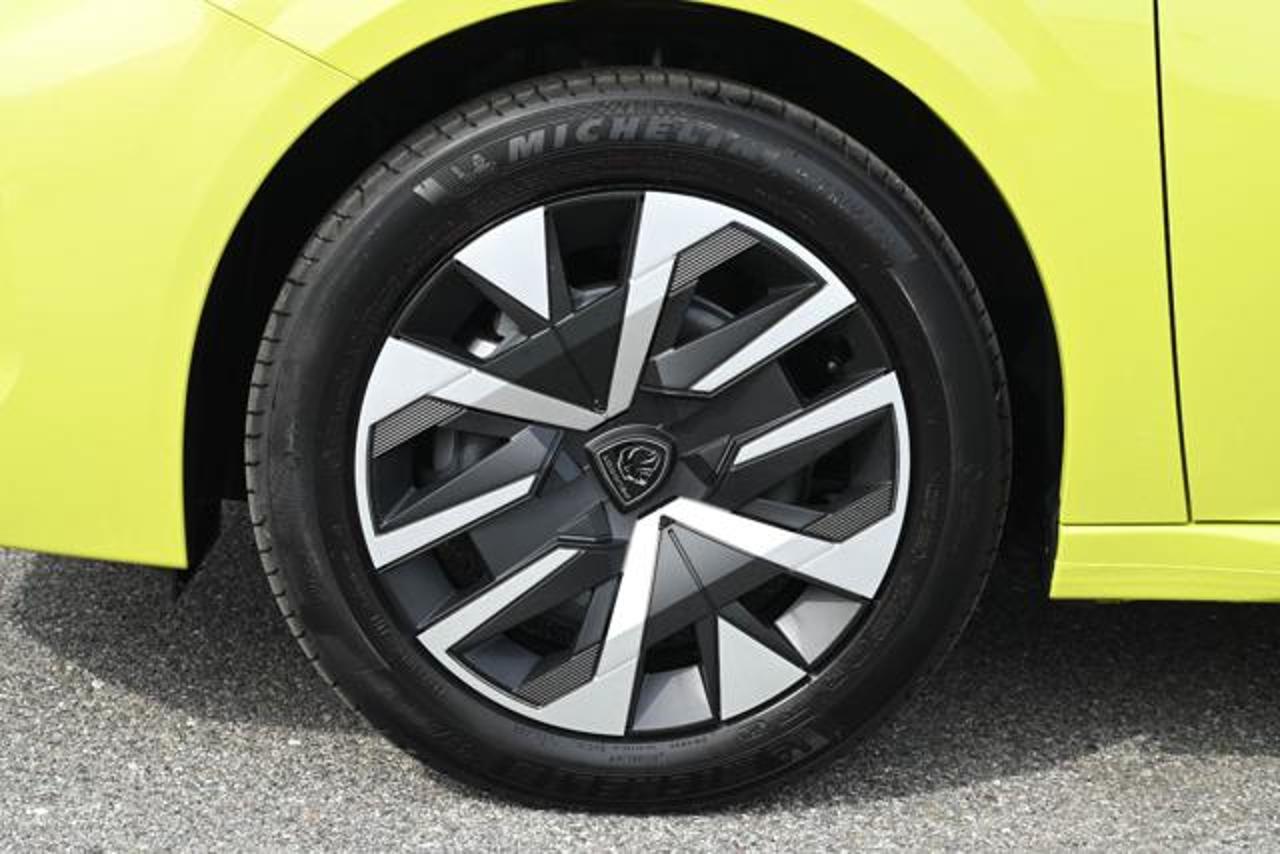 Peugeot Peugeot 208 usata, con Caricabatterie di bordo da 11 kW