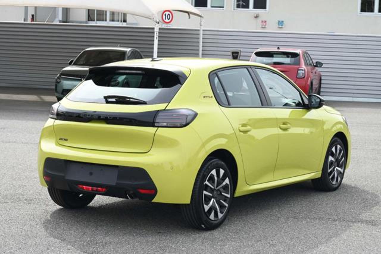 Peugeot Peugeot 208 usata 15