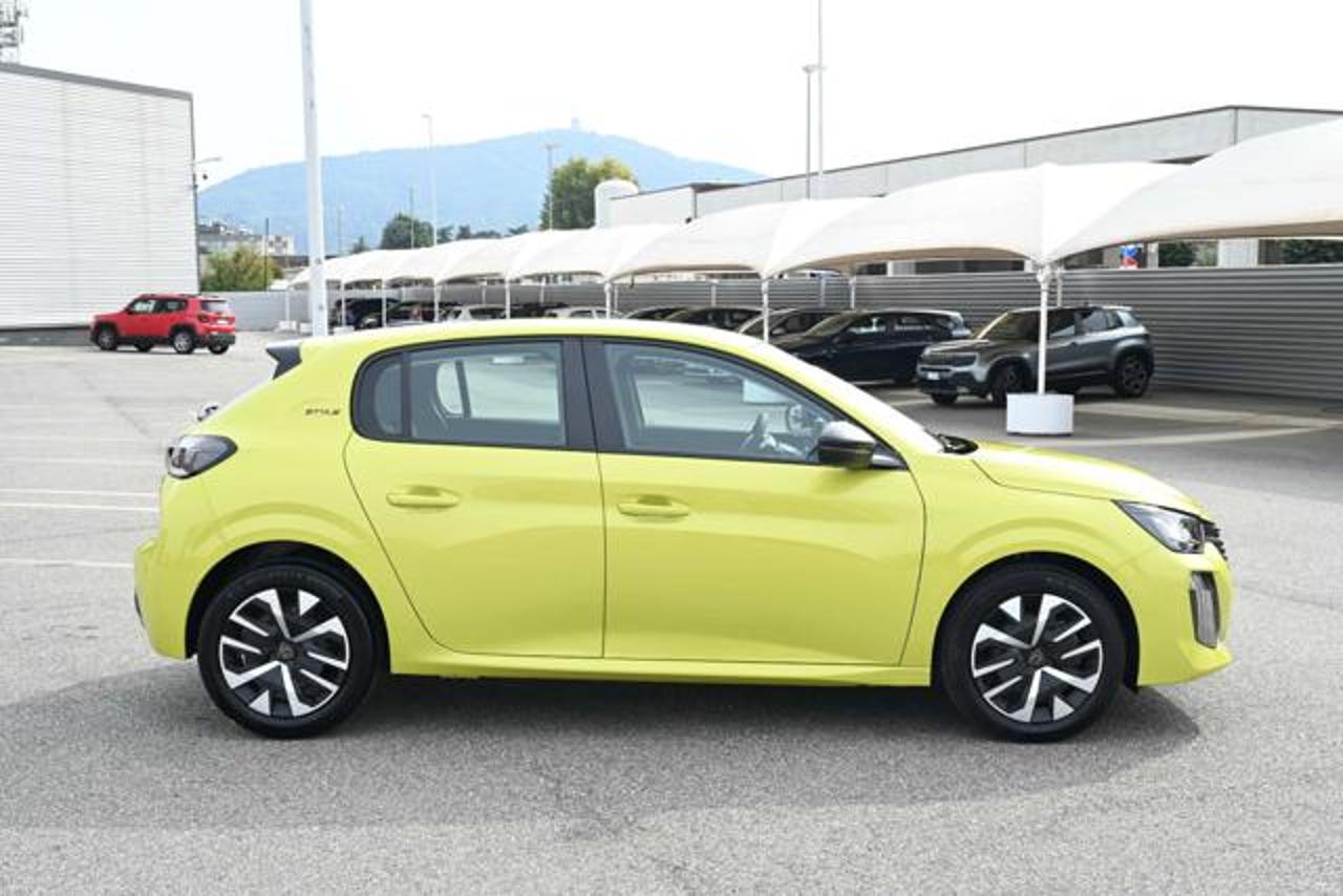 Peugeot Peugeot 208 usata, con Xenon-led