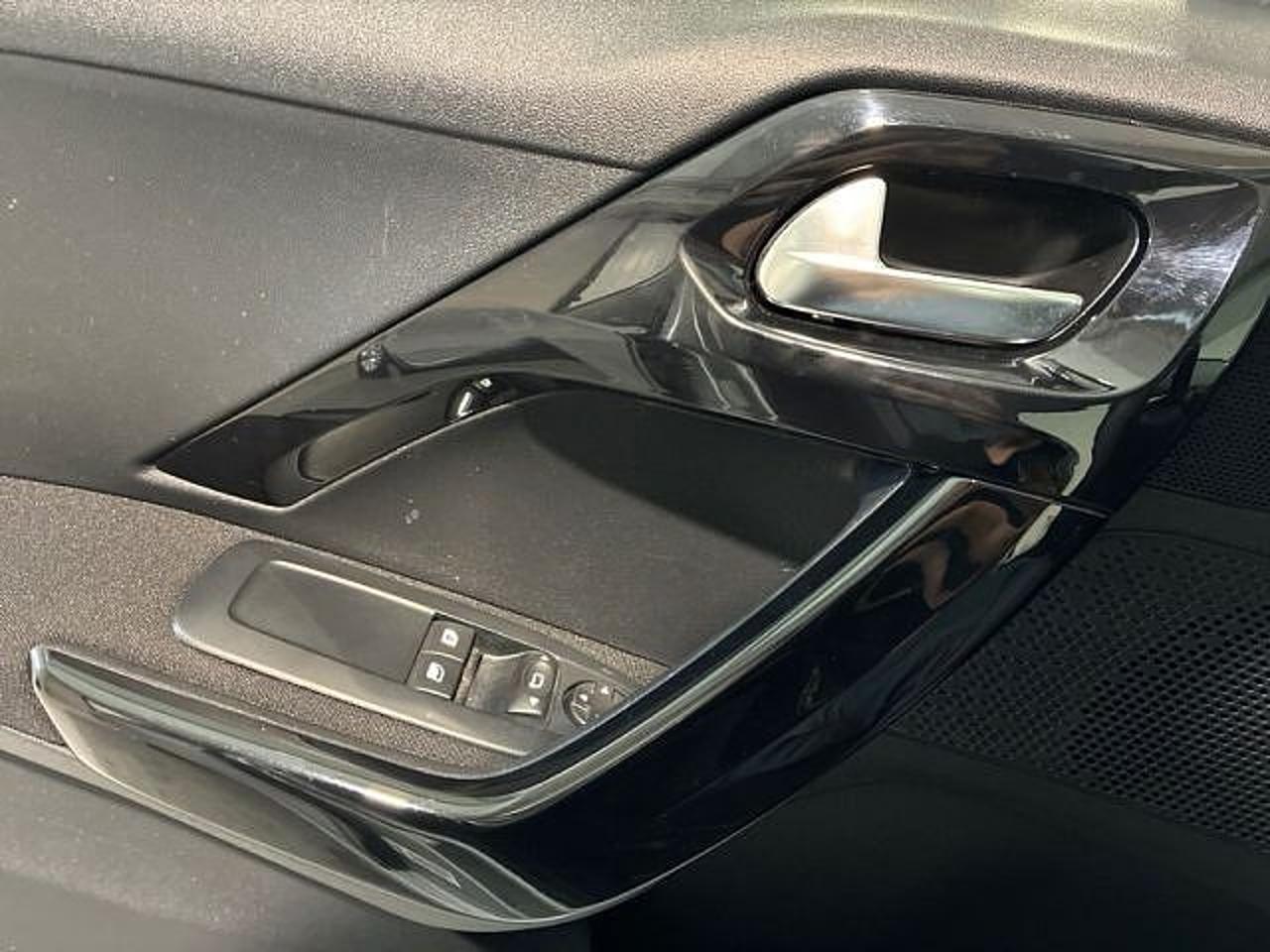 Peugeot Peugeot 208 usata, con Climatizzatore