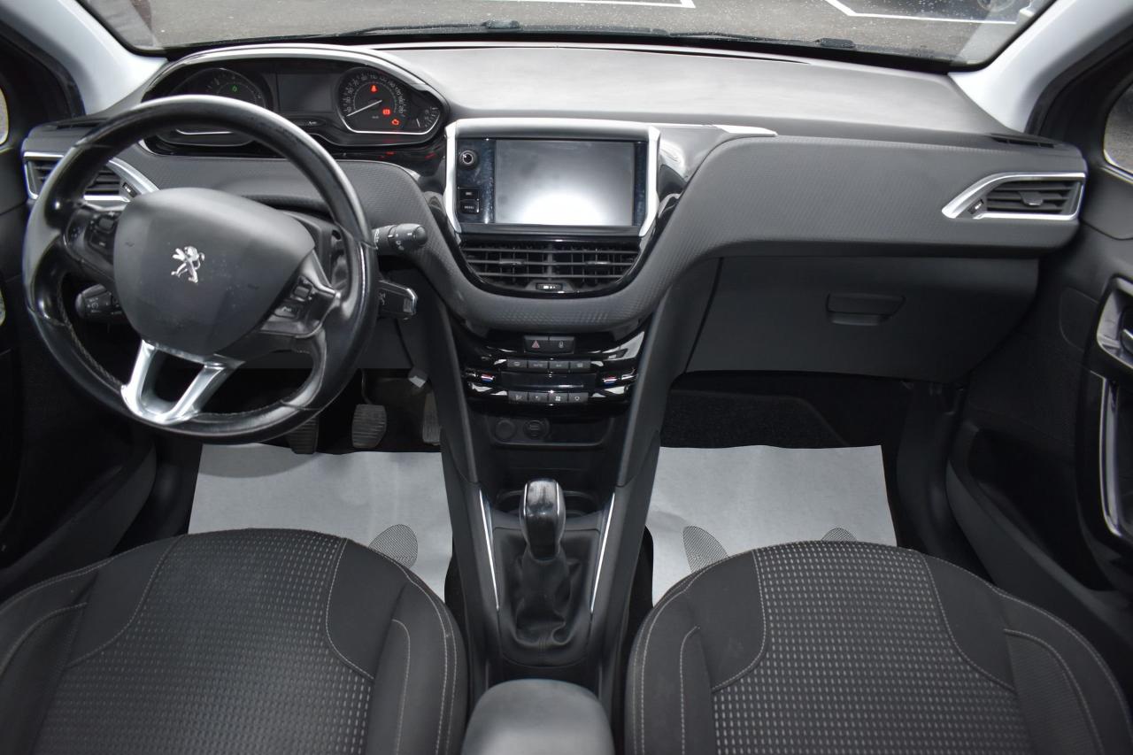 Peugeot Peugeot 208 usata, con Caricabatterie di bordo da 22 kW