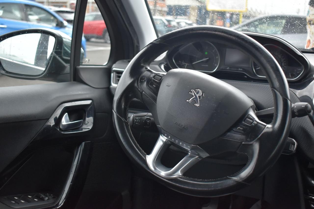 Peugeot Peugeot 208 usata, con Caricabatterie di bordo da 7,4 kW