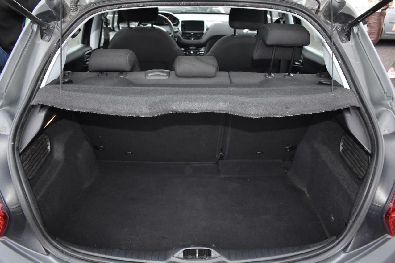 Peugeot Peugeot 208 usata, con Xenon-led