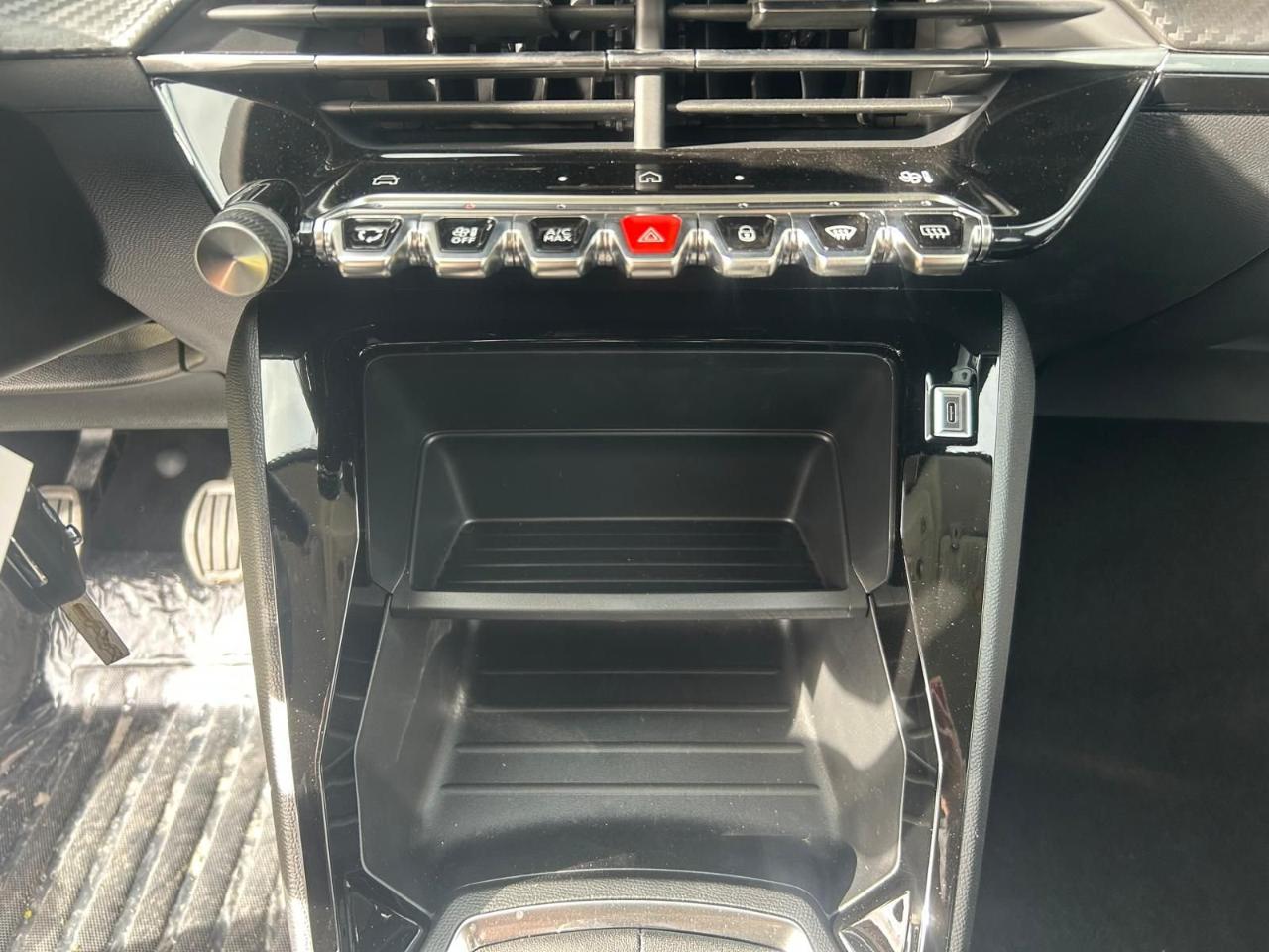 Peugeot Peugeot 208 usata, con Tettuccio apribile