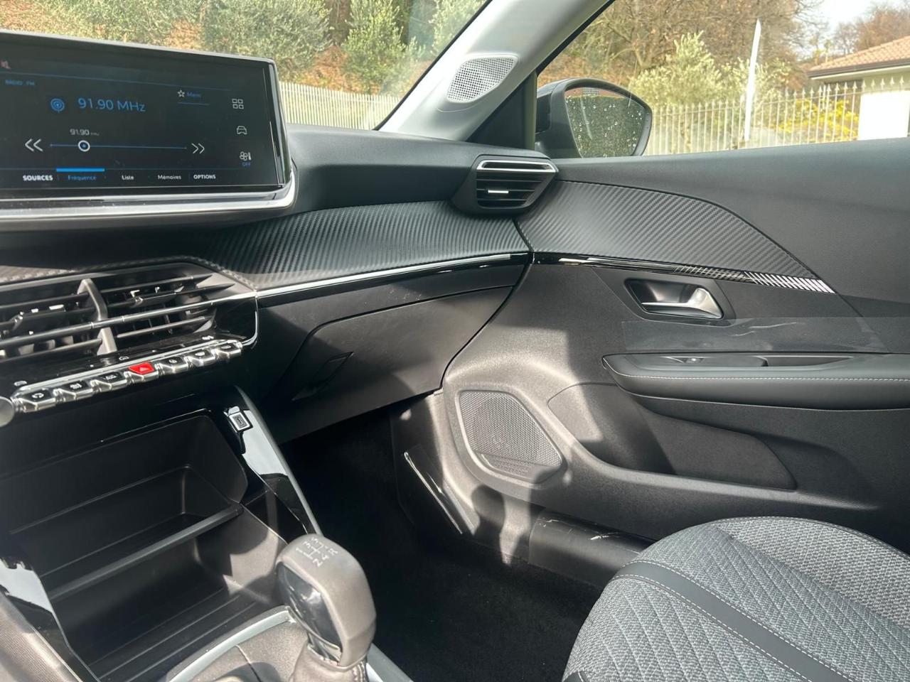 Peugeot Peugeot 208 usata 17