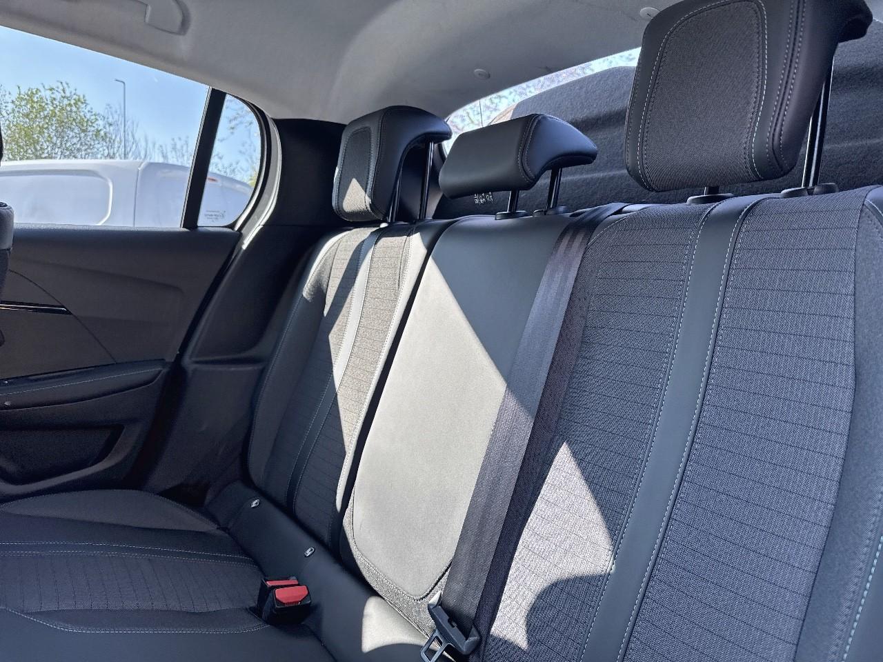 Peugeot Peugeot 208 usata, con Caricabatterie di bordo da 11 kW