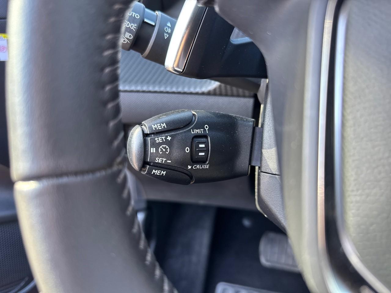 Peugeot Peugeot 208 usata, con Rivestimento interno