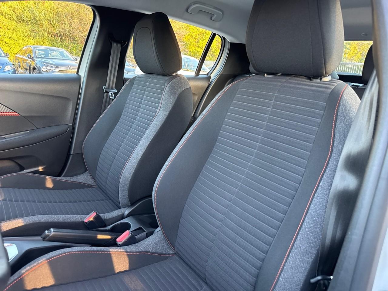 Peugeot Peugeot 208 usata 21