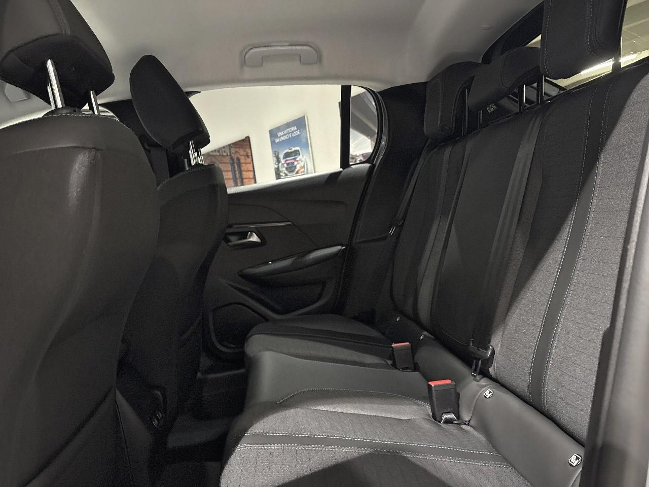 Peugeot Peugeot 208 usata, con Caricabatterie di bordo da 11 kW