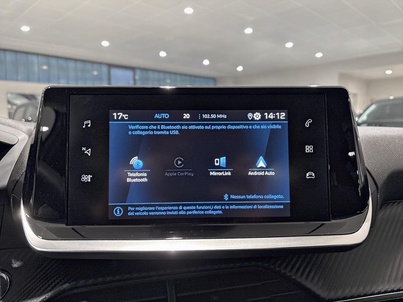 Peugeot Peugeot 208 usata, con GPS