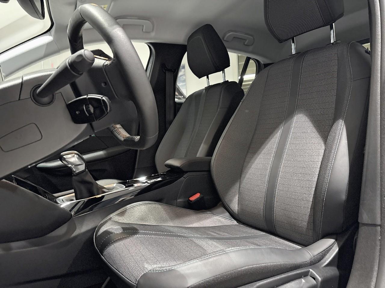 Peugeot Peugeot 208 usata 19