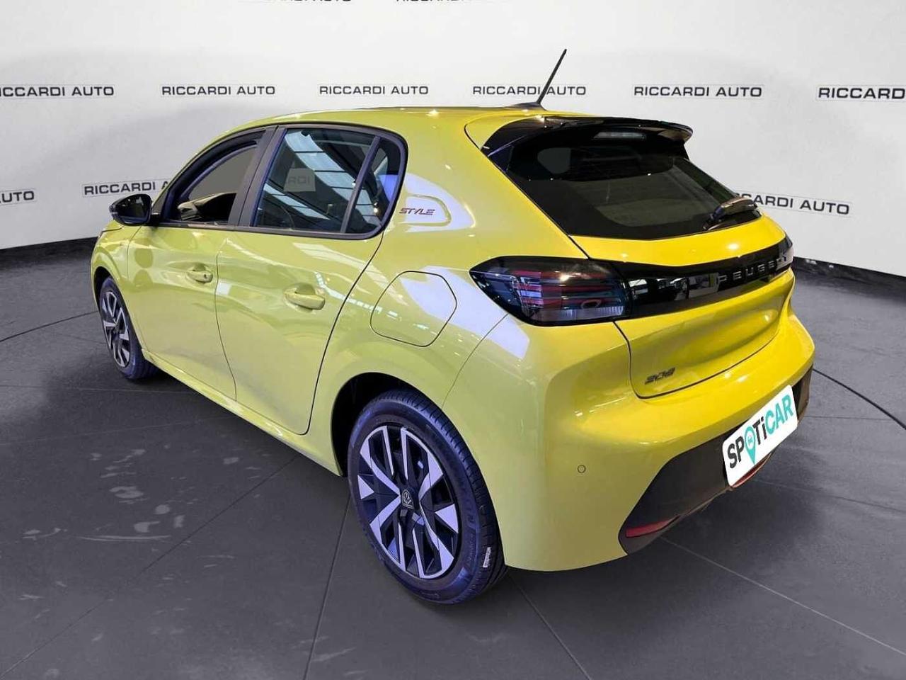 Peugeot Peugeot 208 usata 17