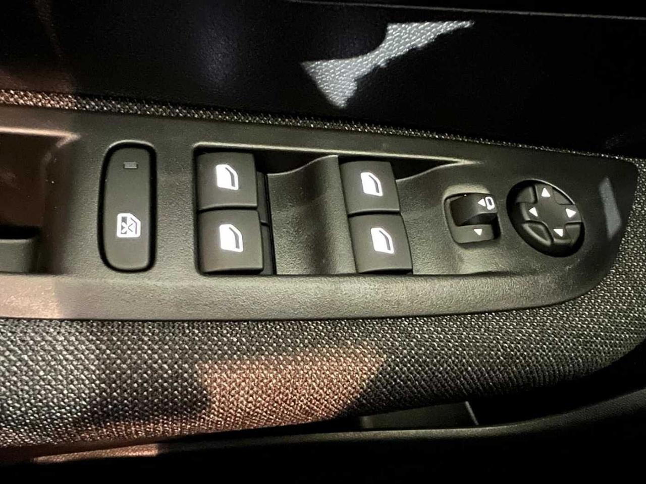 Peugeot Peugeot 208 usata 5