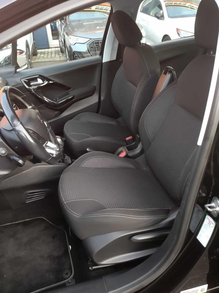 Peugeot Peugeot 208 usata 13