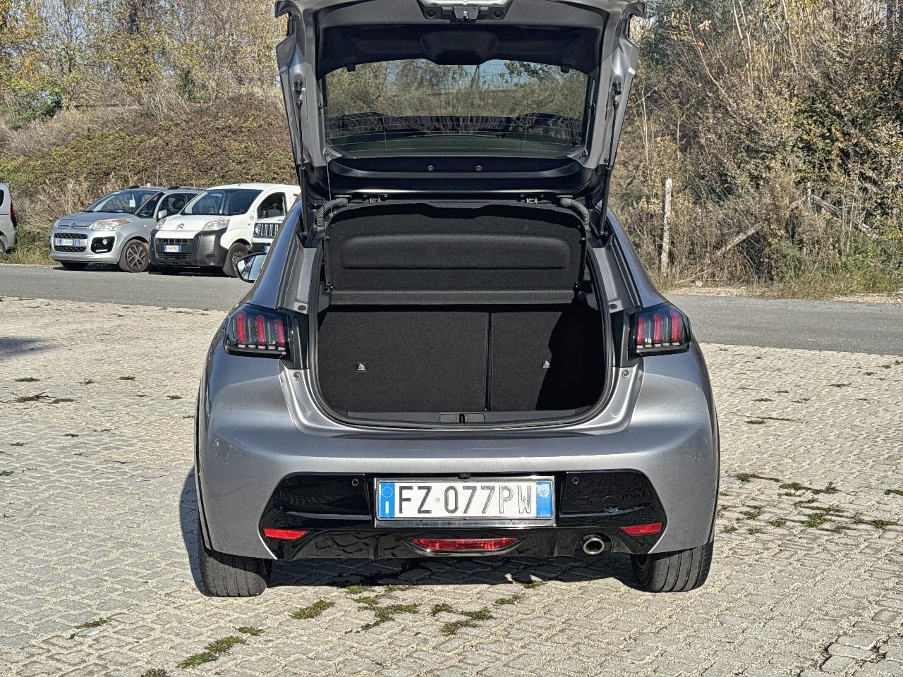 Peugeot Peugeot 208 usata 18