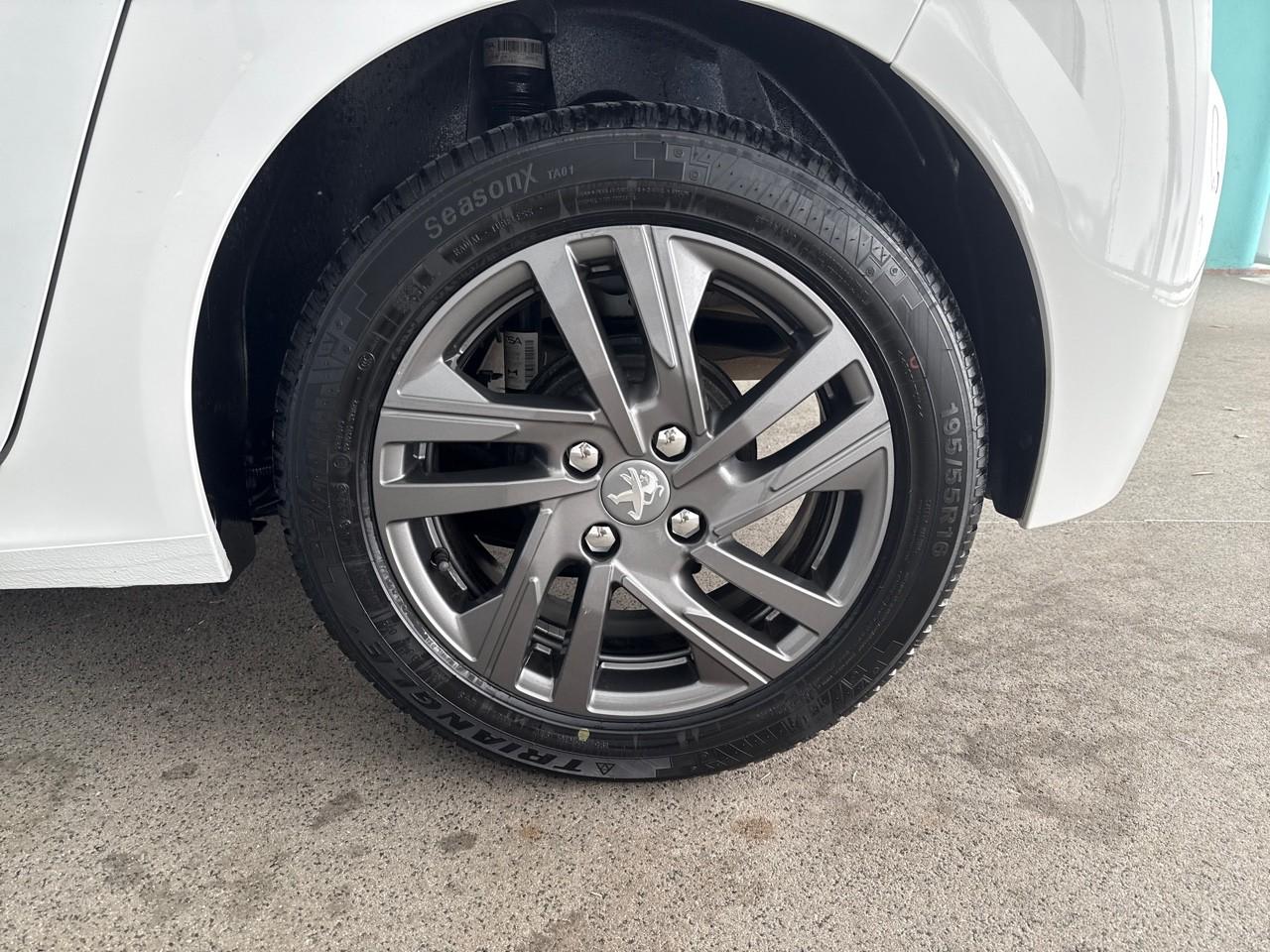 Peugeot Peugeot 208 usata, con Isofix