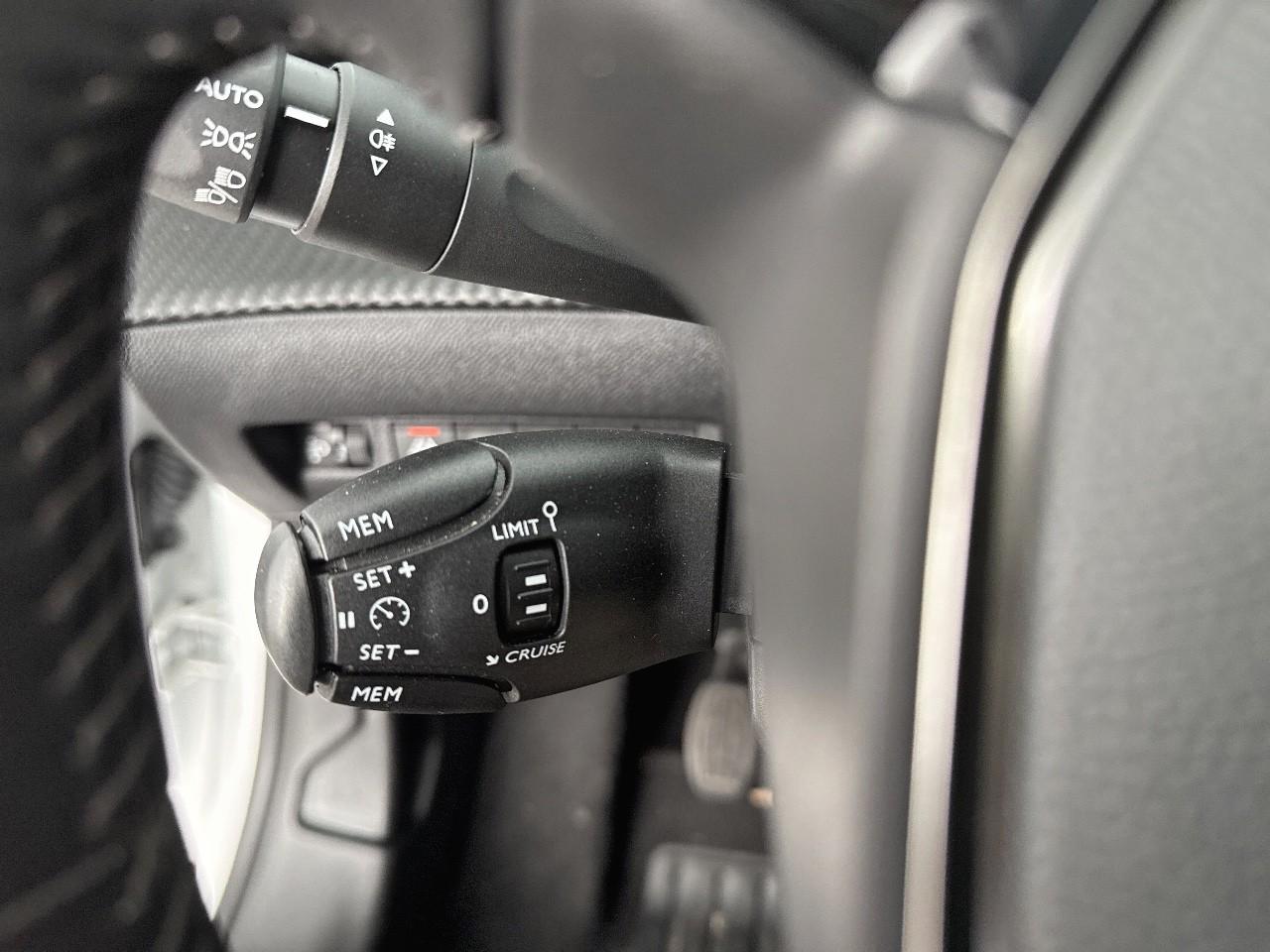 Peugeot Peugeot 208 usata 7