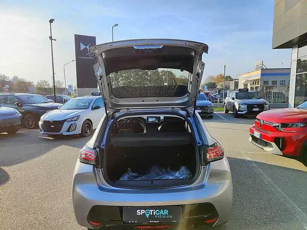 Peugeot Peugeot 208 usata 12