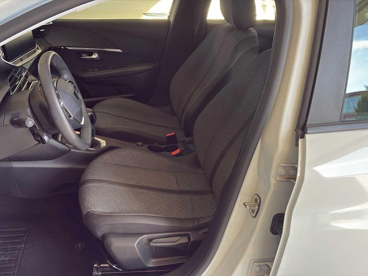 Peugeot Peugeot 208 usata 9