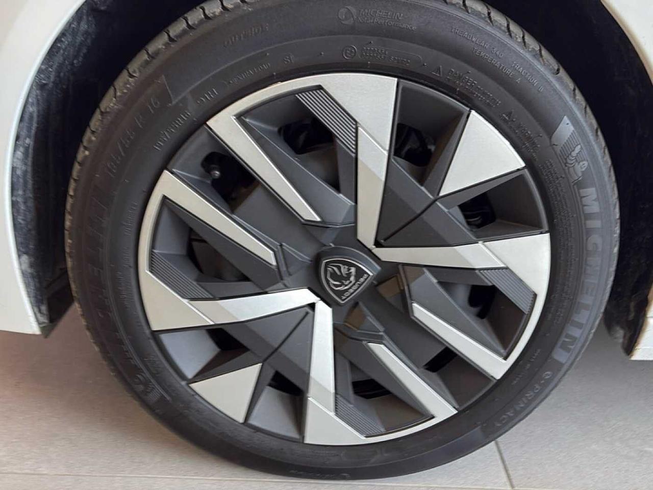 Peugeot Peugeot 208 usata 13