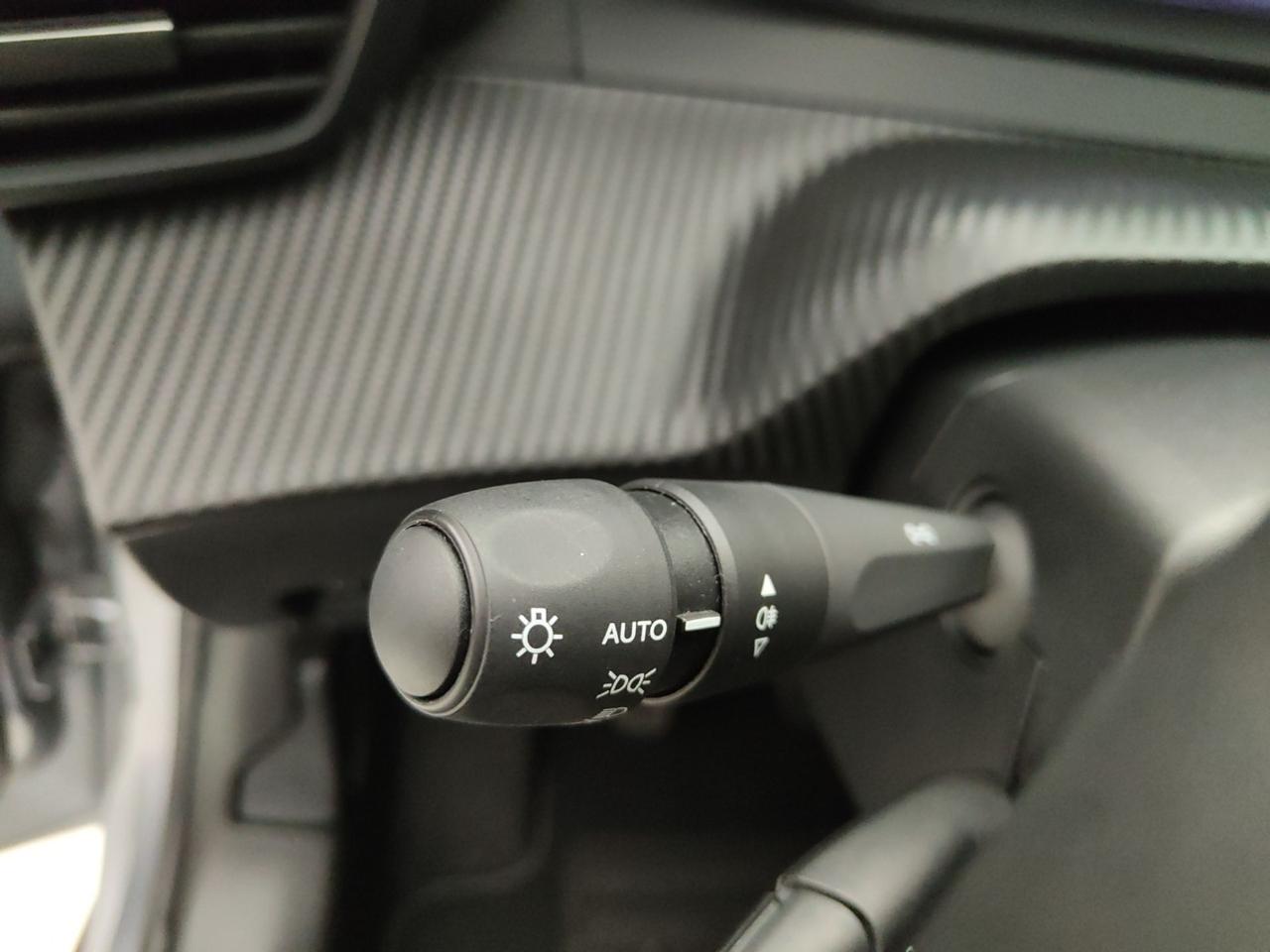 Peugeot Peugeot 208 usata 4