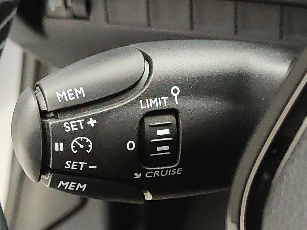 Peugeot Peugeot 208 usata 5