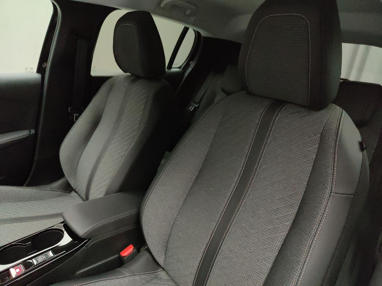 Peugeot Peugeot 208 usata 21