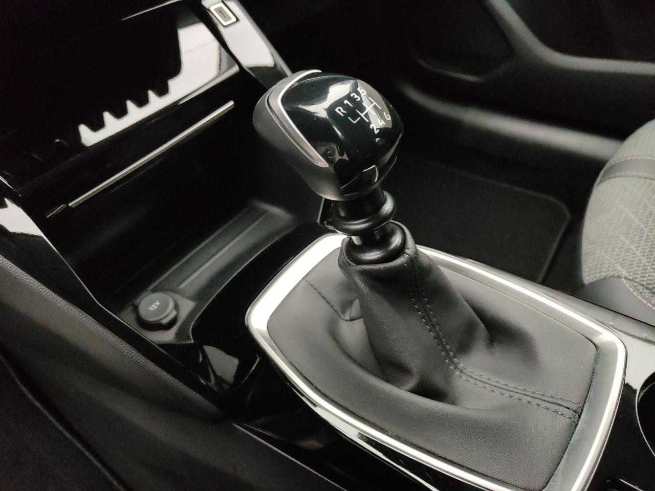 Peugeot Peugeot 208 usata 18