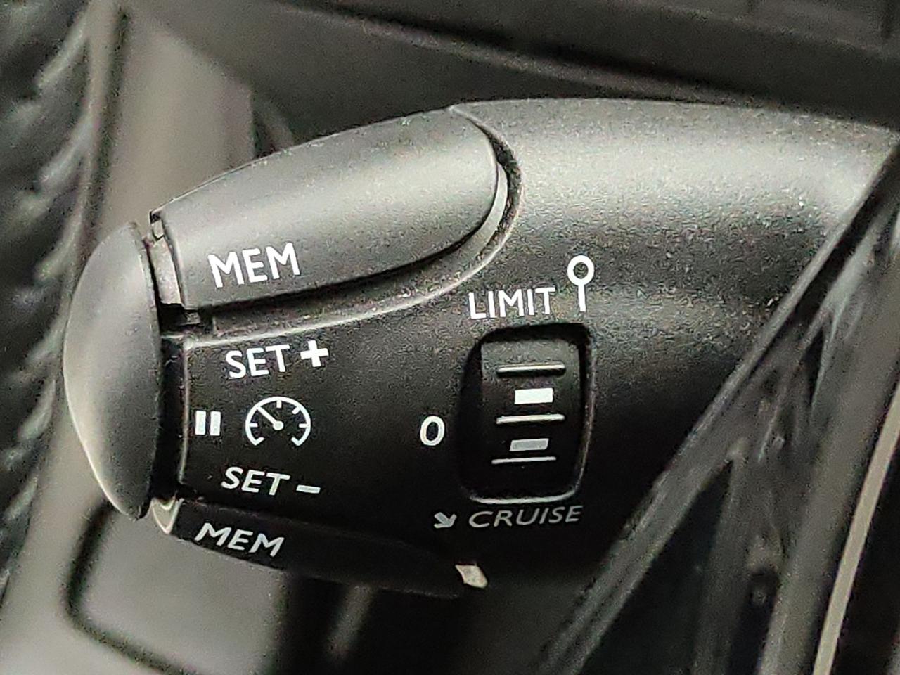 Peugeot Peugeot 208 usata 5