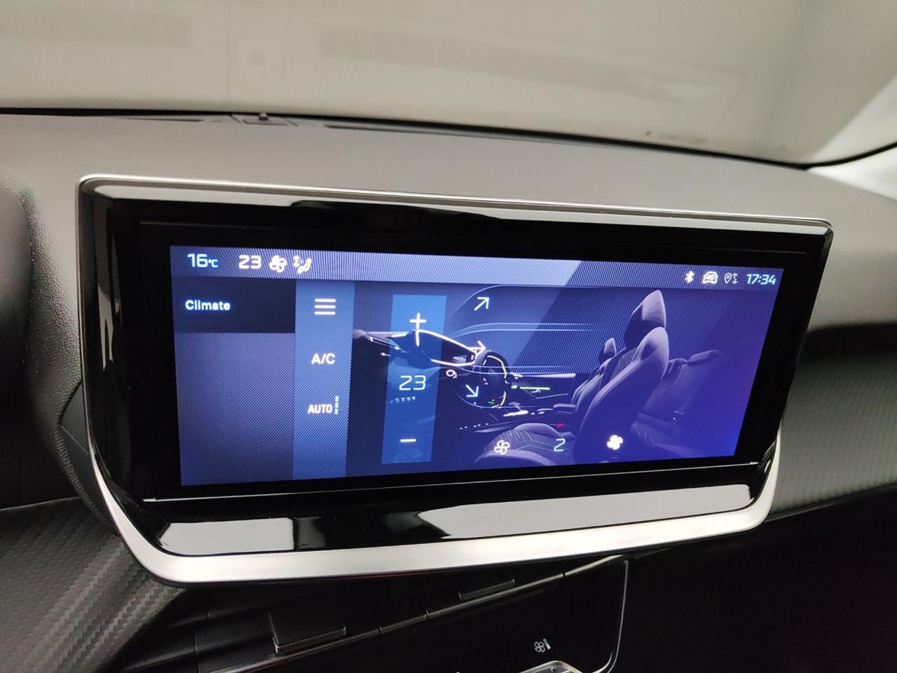 Peugeot Peugeot 208 usata 12