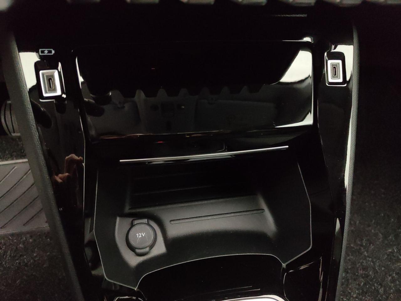 Peugeot Peugeot 208 usata 16