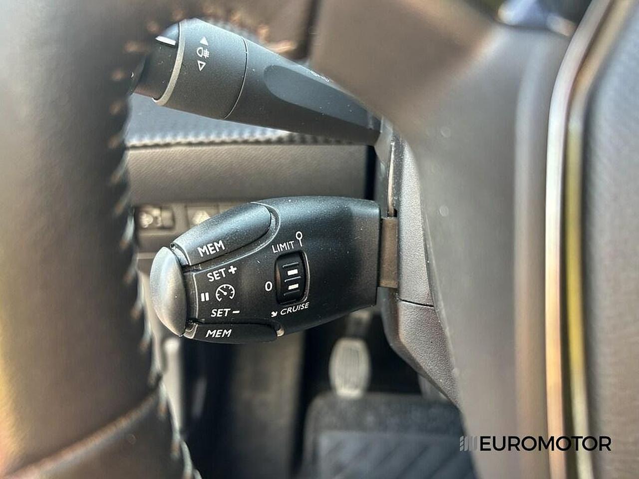 Peugeot Peugeot 208 usata 10