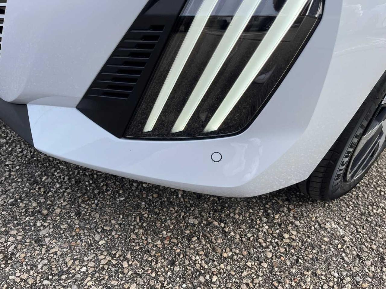 Peugeot Peugeot 208 usata 9