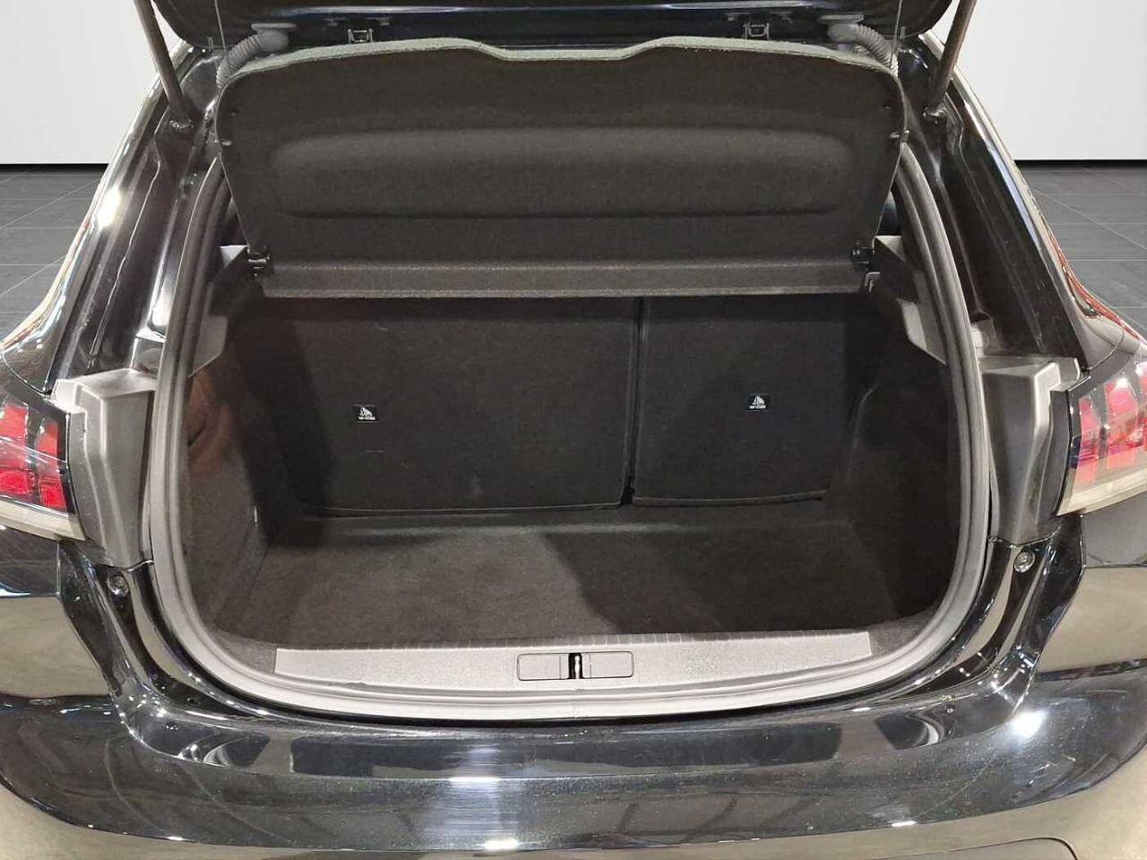 Peugeot Peugeot 208 usata 9