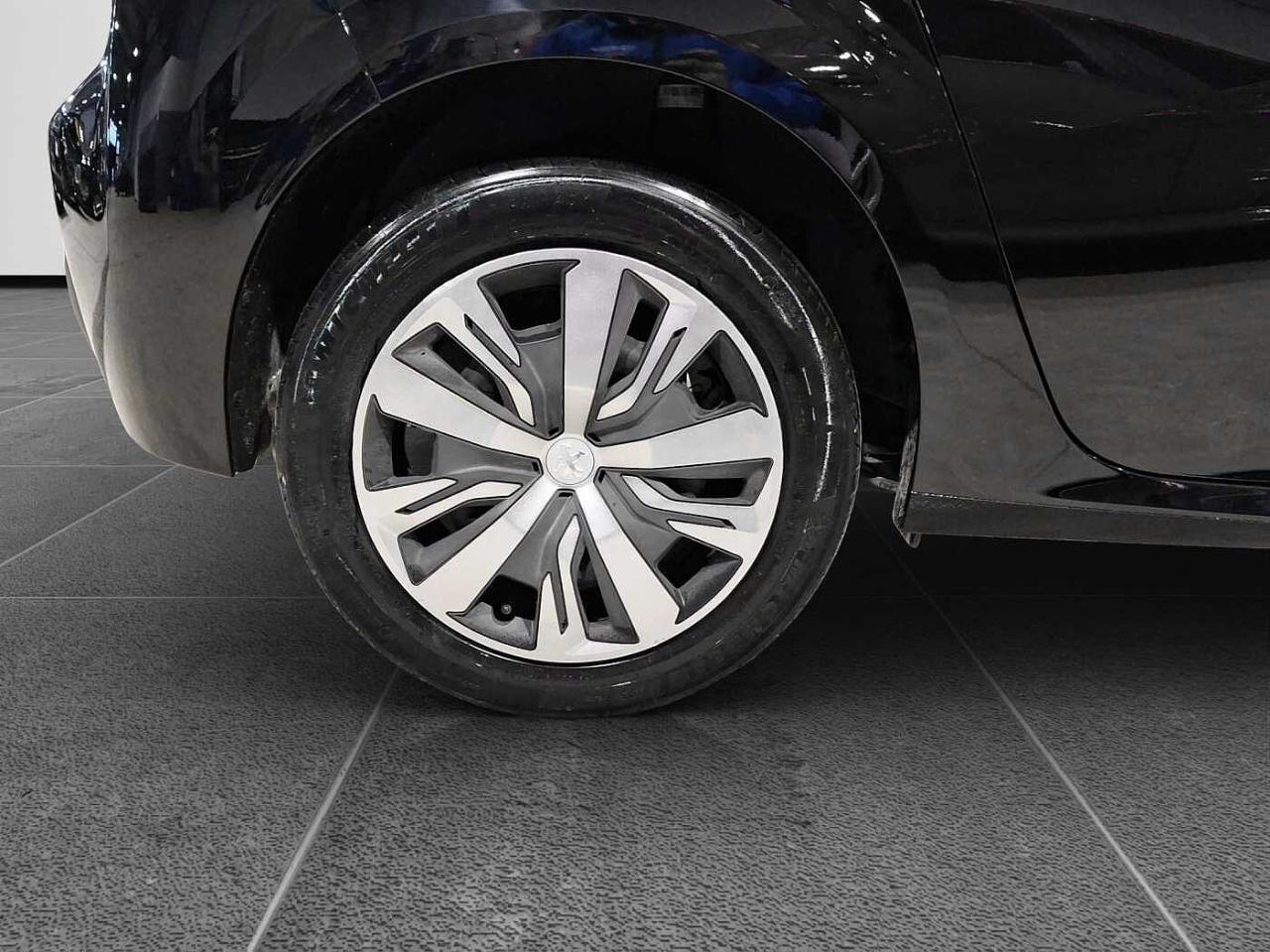 Peugeot Peugeot 208 usata 13