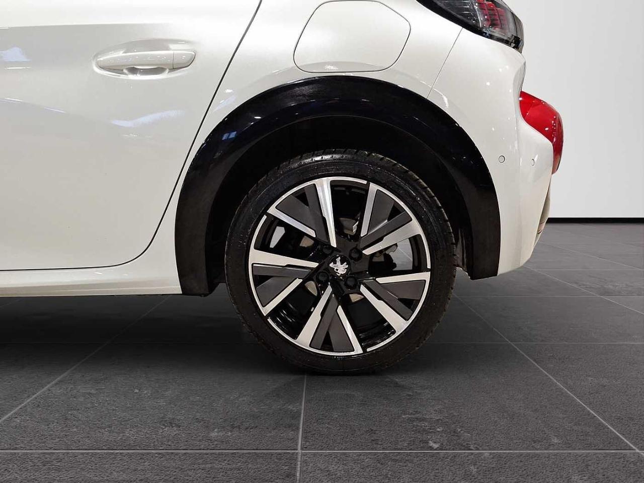 Peugeot Peugeot 208 usata 12