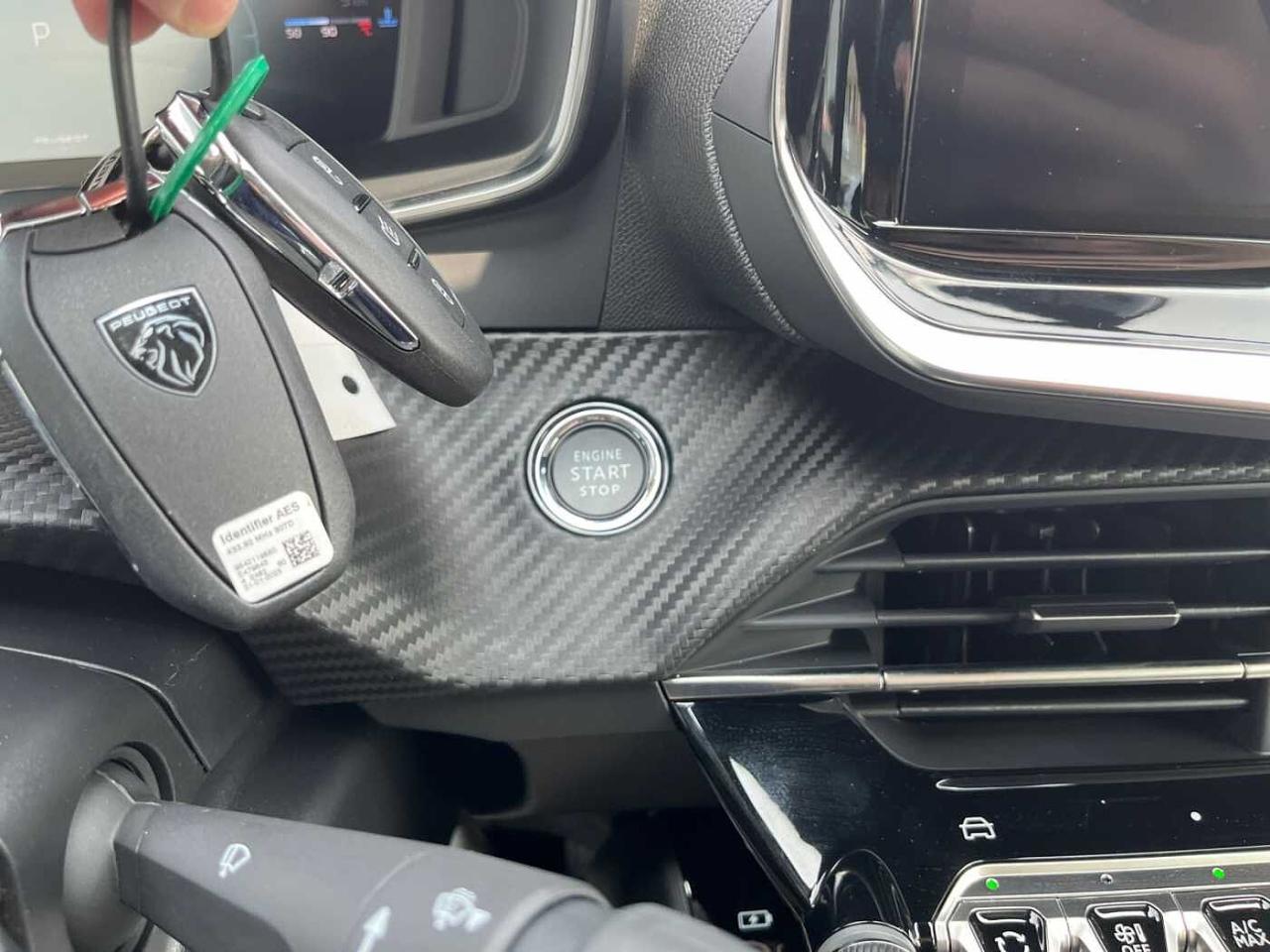 Peugeot Peugeot 208 usata 9