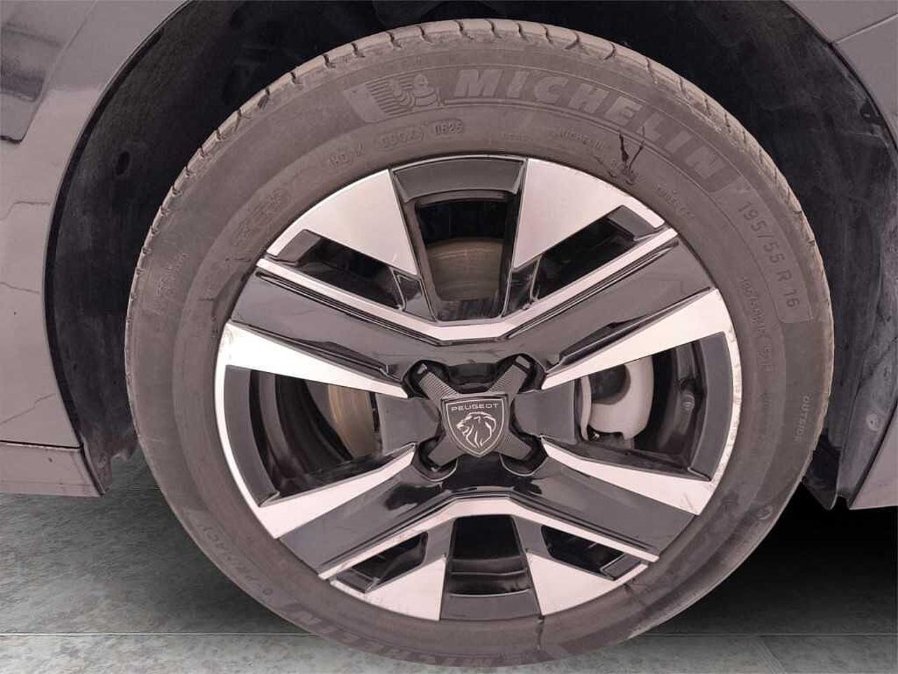 Peugeot Peugeot 208 usata 21