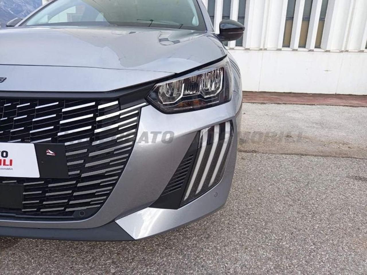 Peugeot Peugeot 208 usata 9