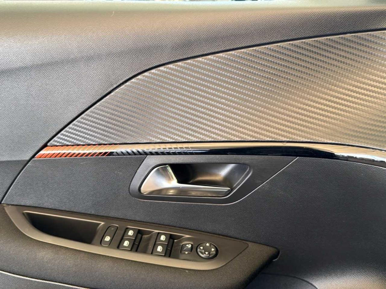 Peugeot Peugeot 208 usata 8