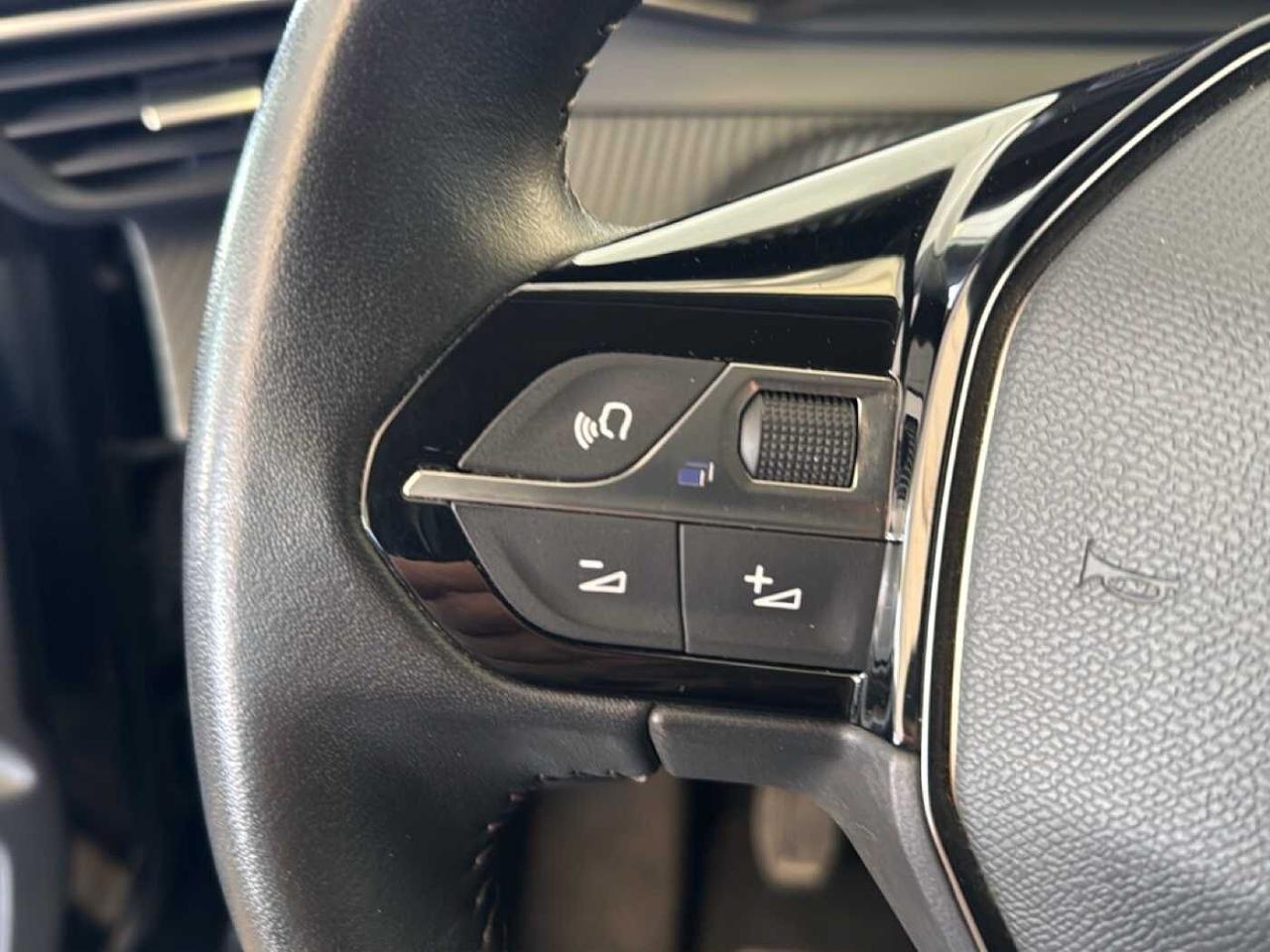 Peugeot Peugeot 208 usata 12