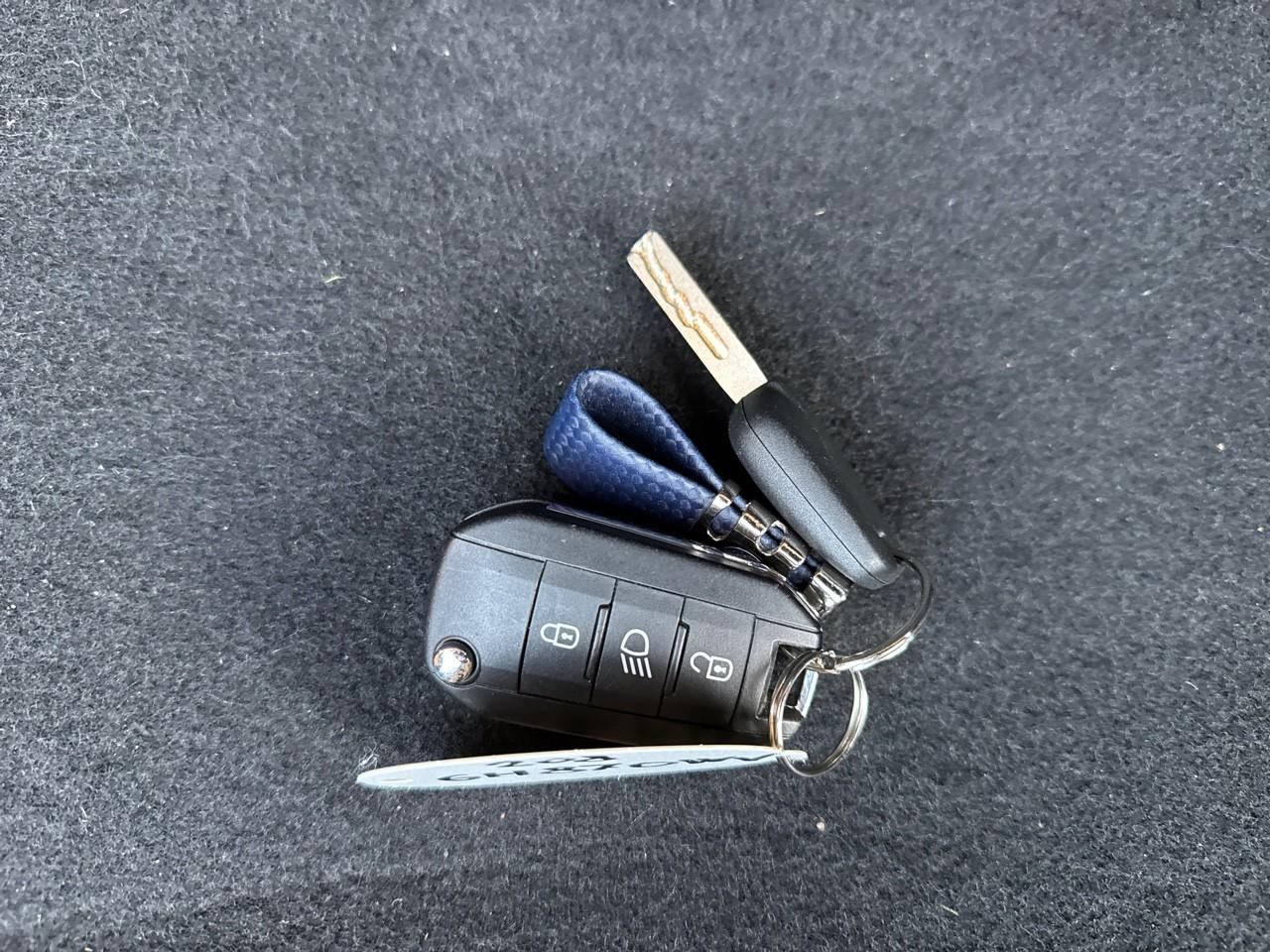 Peugeot Peugeot 208 usata 12